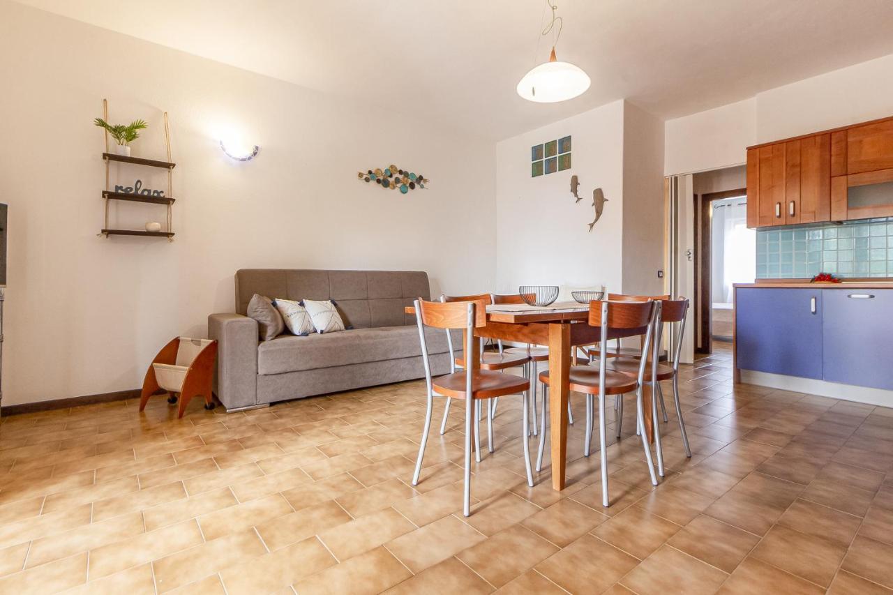Apartament Relax Family House Al Mare Isola Rossa Zewnętrze zdjęcie
