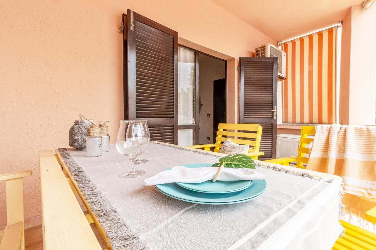 Apartament Relax Family House Al Mare Isola Rossa Zewnętrze zdjęcie