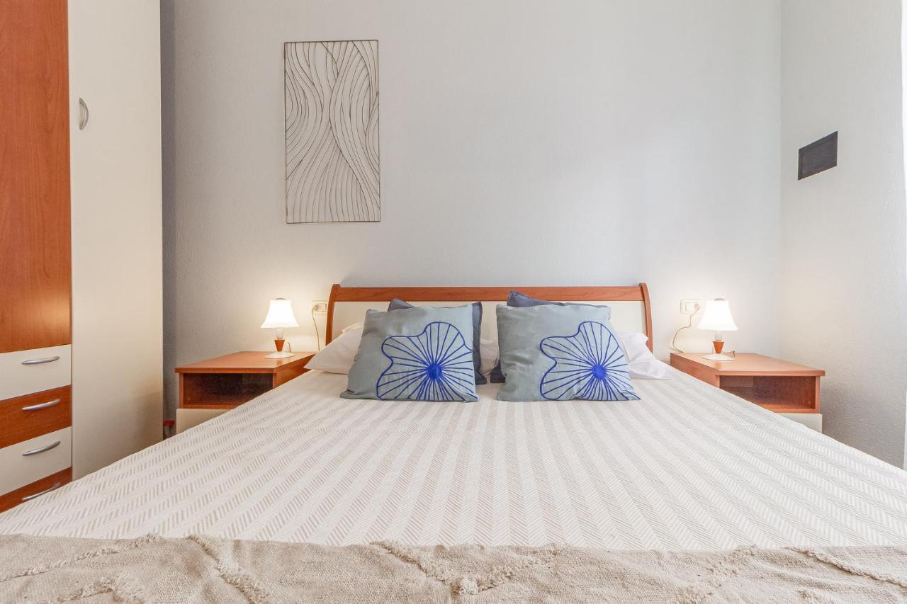 Apartament Relax Family House Al Mare Isola Rossa Zewnętrze zdjęcie