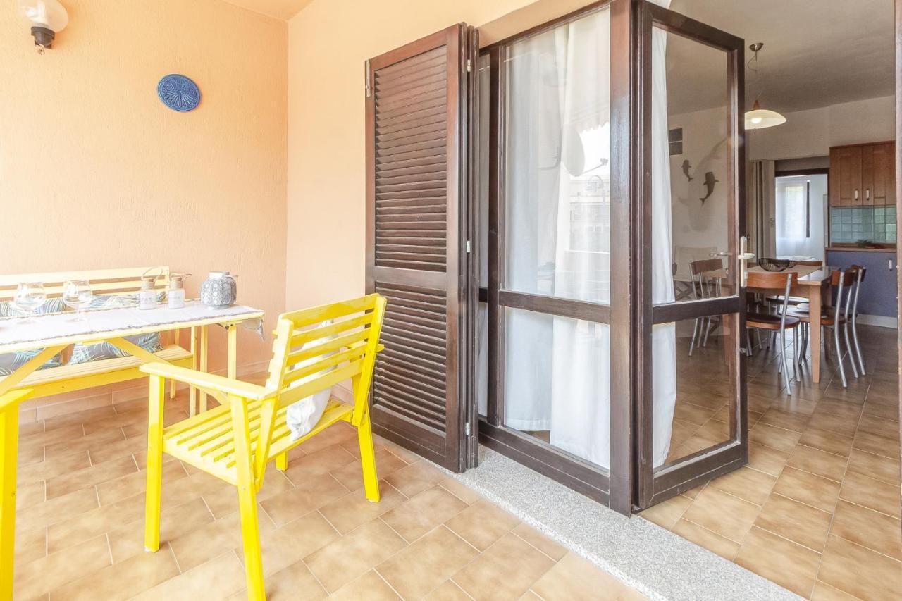 Apartament Relax Family House Al Mare Isola Rossa Zewnętrze zdjęcie