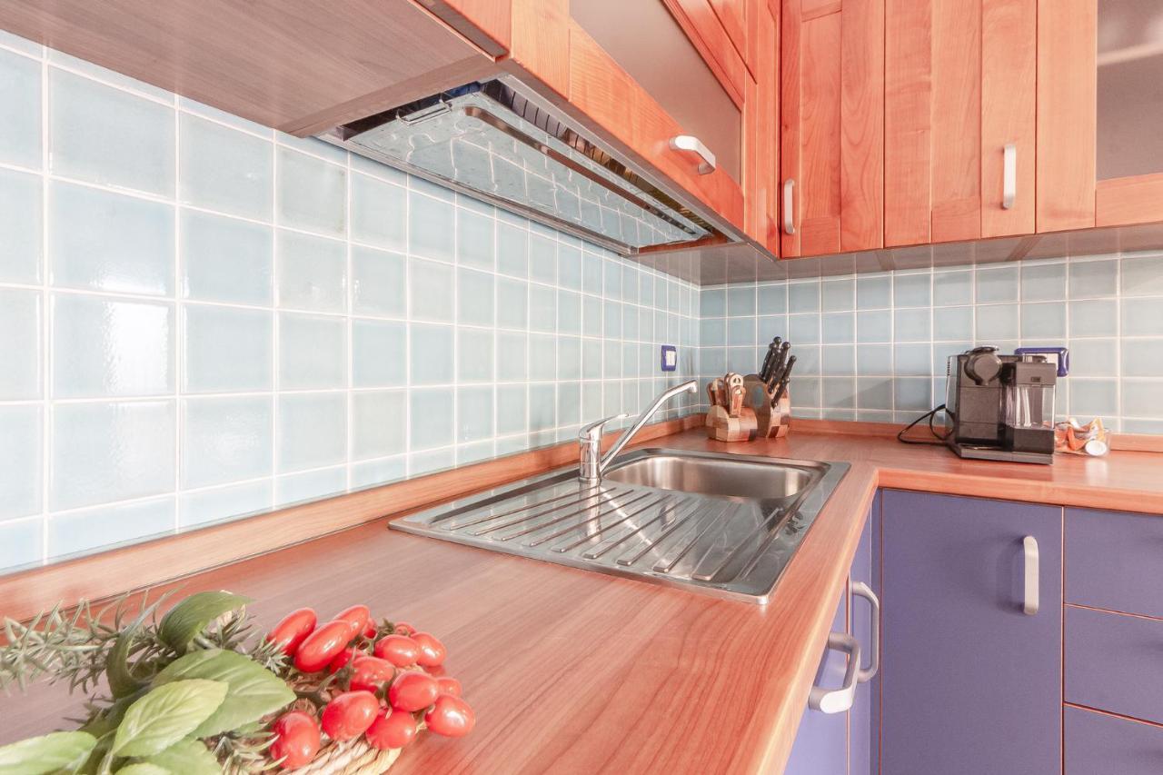 Apartament Relax Family House Al Mare Isola Rossa Zewnętrze zdjęcie