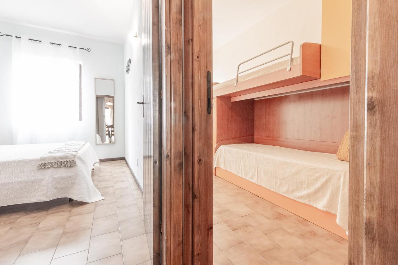 Apartament Relax Family House Al Mare Isola Rossa Zewnętrze zdjęcie